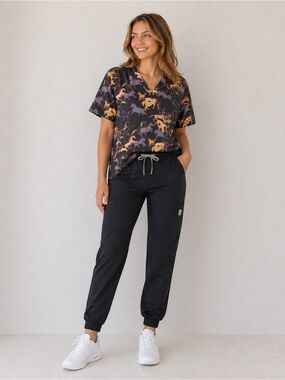 Carhartt Women's V-neck Print Scrub Top - Horses - Modern Fit - Plus - XL